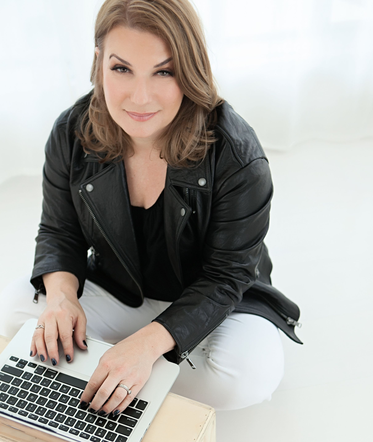 Carin Oliver, Founder